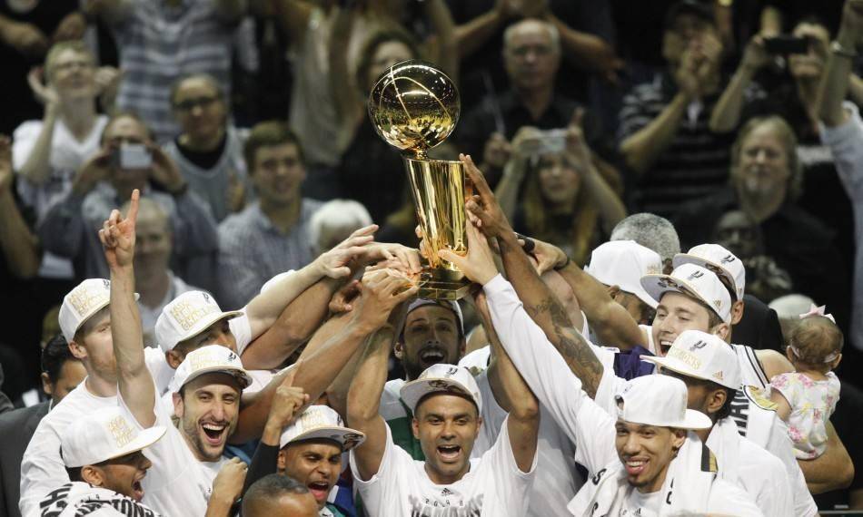 为了掩盖詹皇的耻辱,徐景瑜贬低马刺队在2007年以最差的含金量夺冠