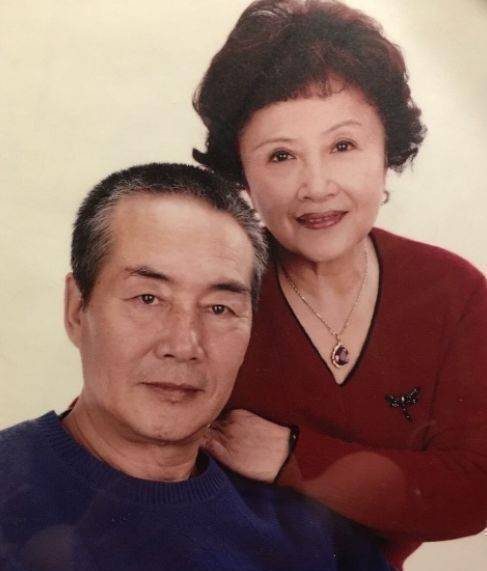 国家一级演员,与妻子金婚无绯闻,把儿子培养成了国人的"骄傲"_杜雨露