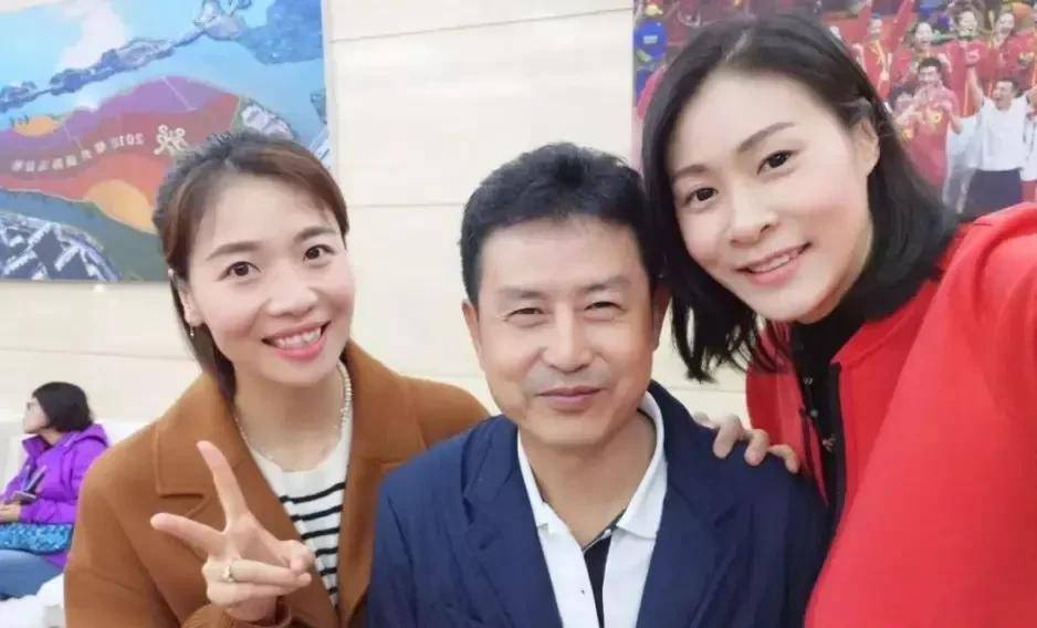 就是靠着全队的拼搏精神和意志品质赢了下来,决赛王丽娜被限制的透透