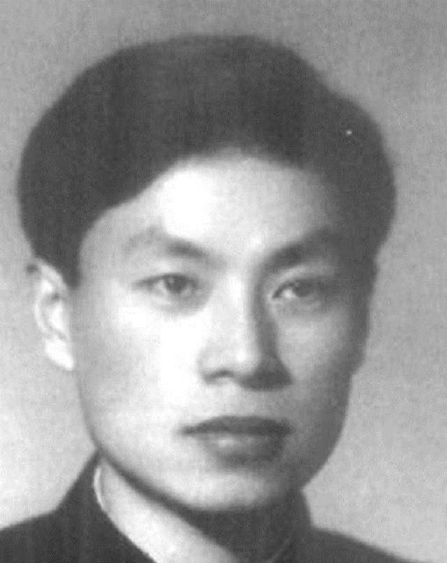 发妻逝后,乔冠华为再娶章含之,将儿女逐出家门,临终前终获谅解_章士钊_工作_龚澎