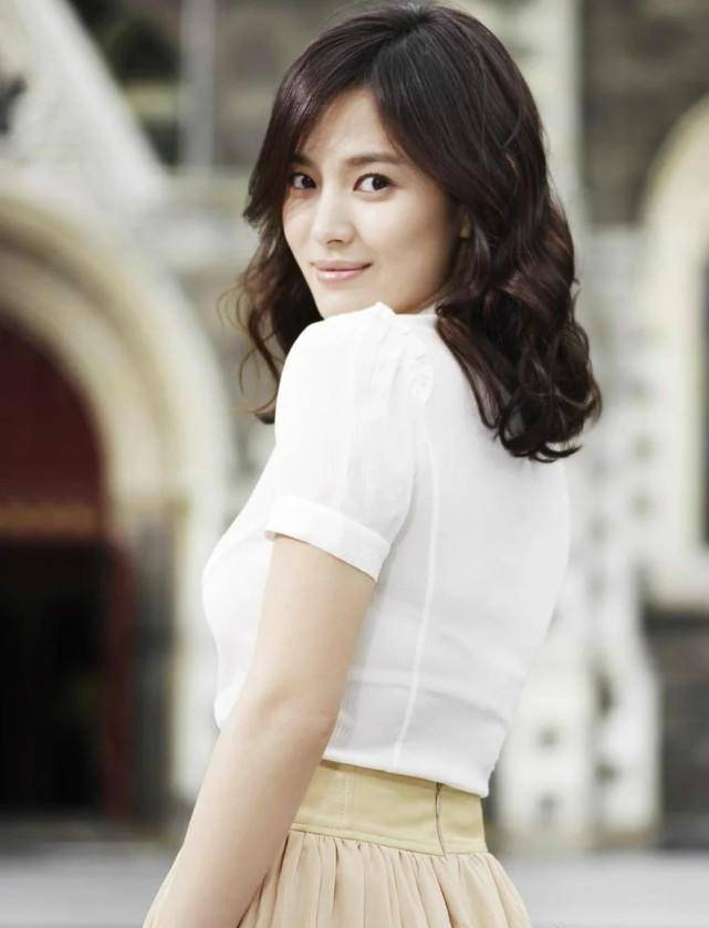 韩智敏 身高:160厘米金瑟祺 身高:158厘米朴宝英 身高:158厘米您认为