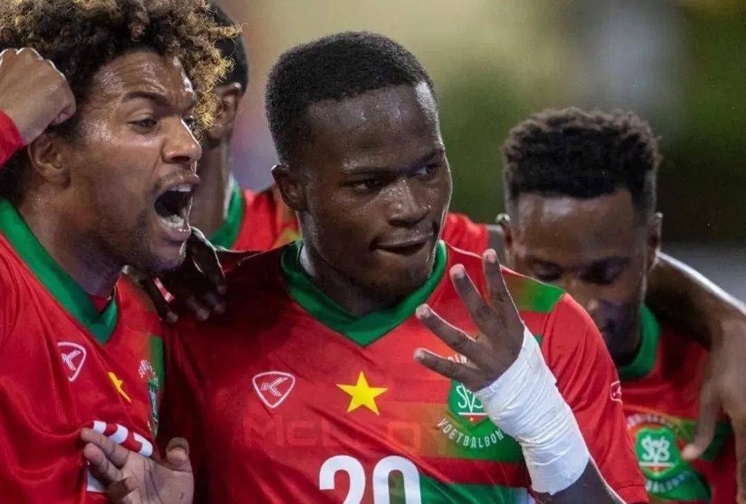 小国大梦世界杯丨苏里南:不只是荷兰足球的造星工厂!_独立_球员_效力