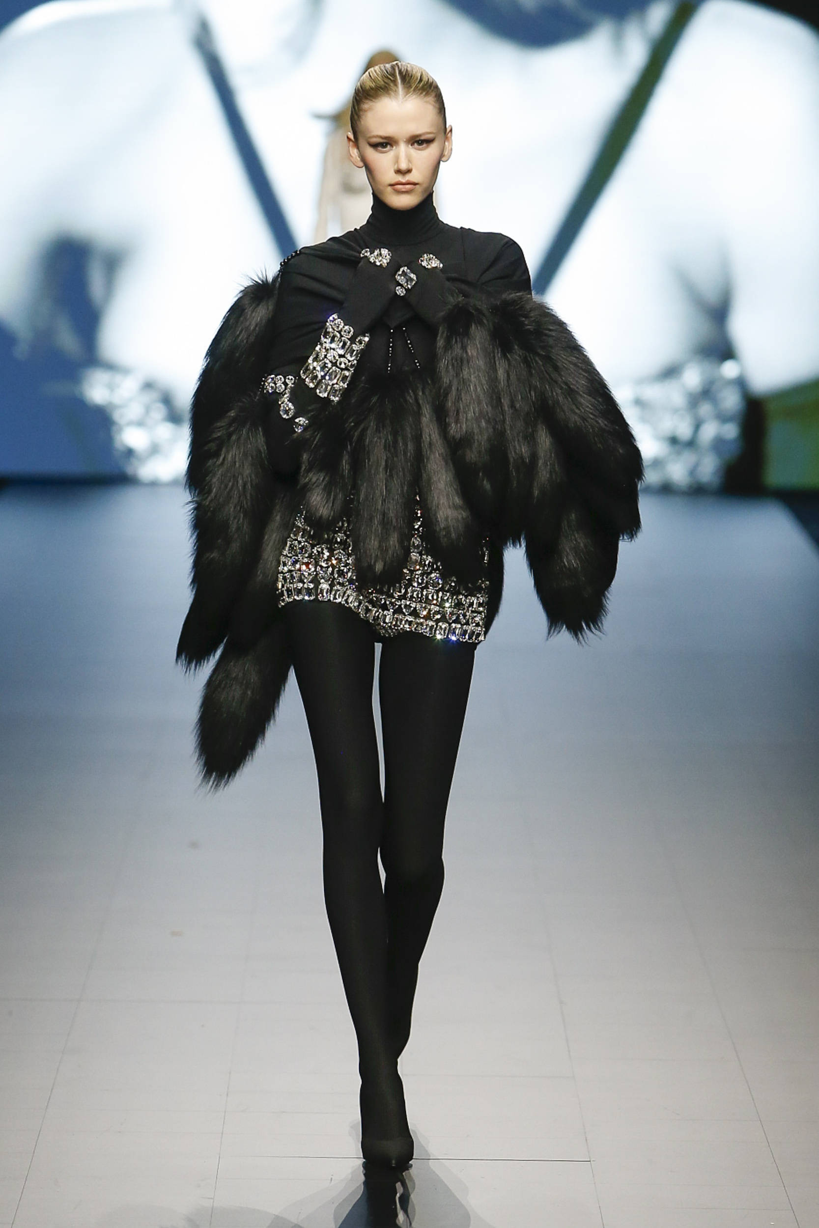 dolce&gabbana 杜嘉班纳2023春夏女装发布会_系列_品牌_金·卡戴珊