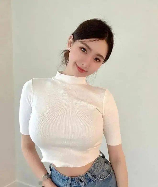 170cm美女主持,36d上围,小蛮腰饱满桃臀,肉都长在了该长的地方_姐姐