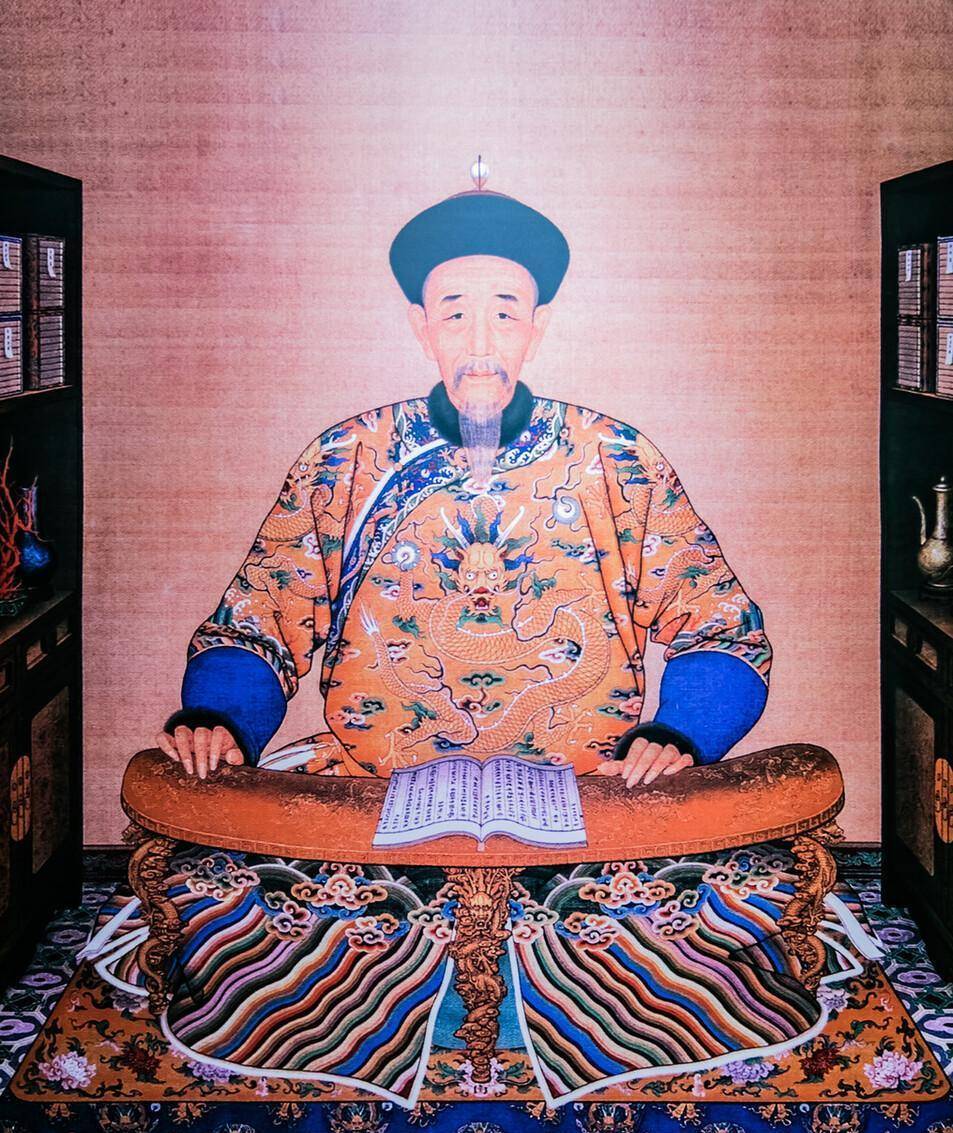 雍正的“少女心”:绘画及瓷器要文雅素净,狗狗的衣服要自己设计_清朝_时期_康熙