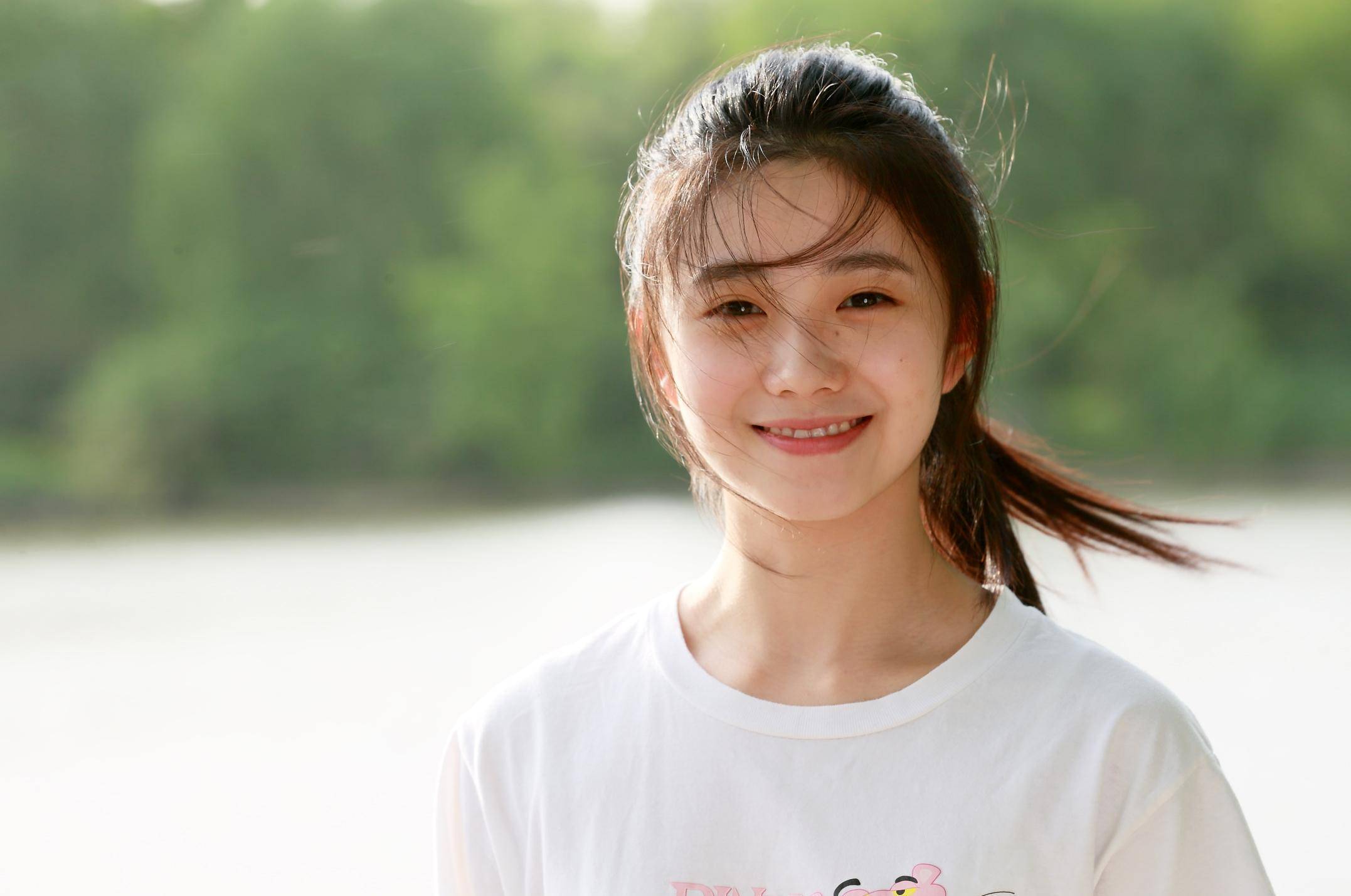 张艺谋的审美一直没变,00后谋女郎刘浩存,是周冬雨的接班人?