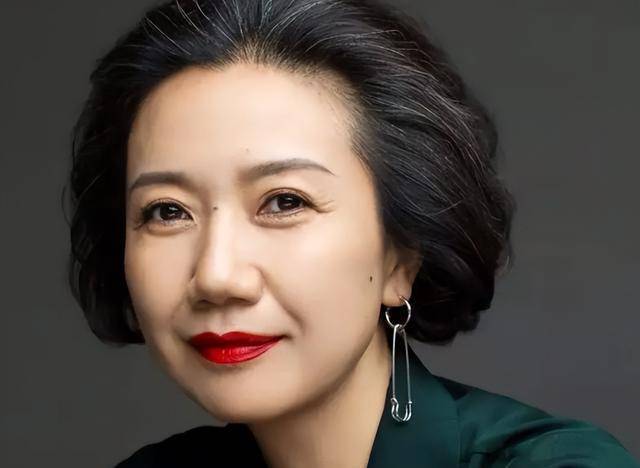 张越:央视女主持因胖备受冷眼,57岁选择做单身贵族_张悦_韩红_减肥