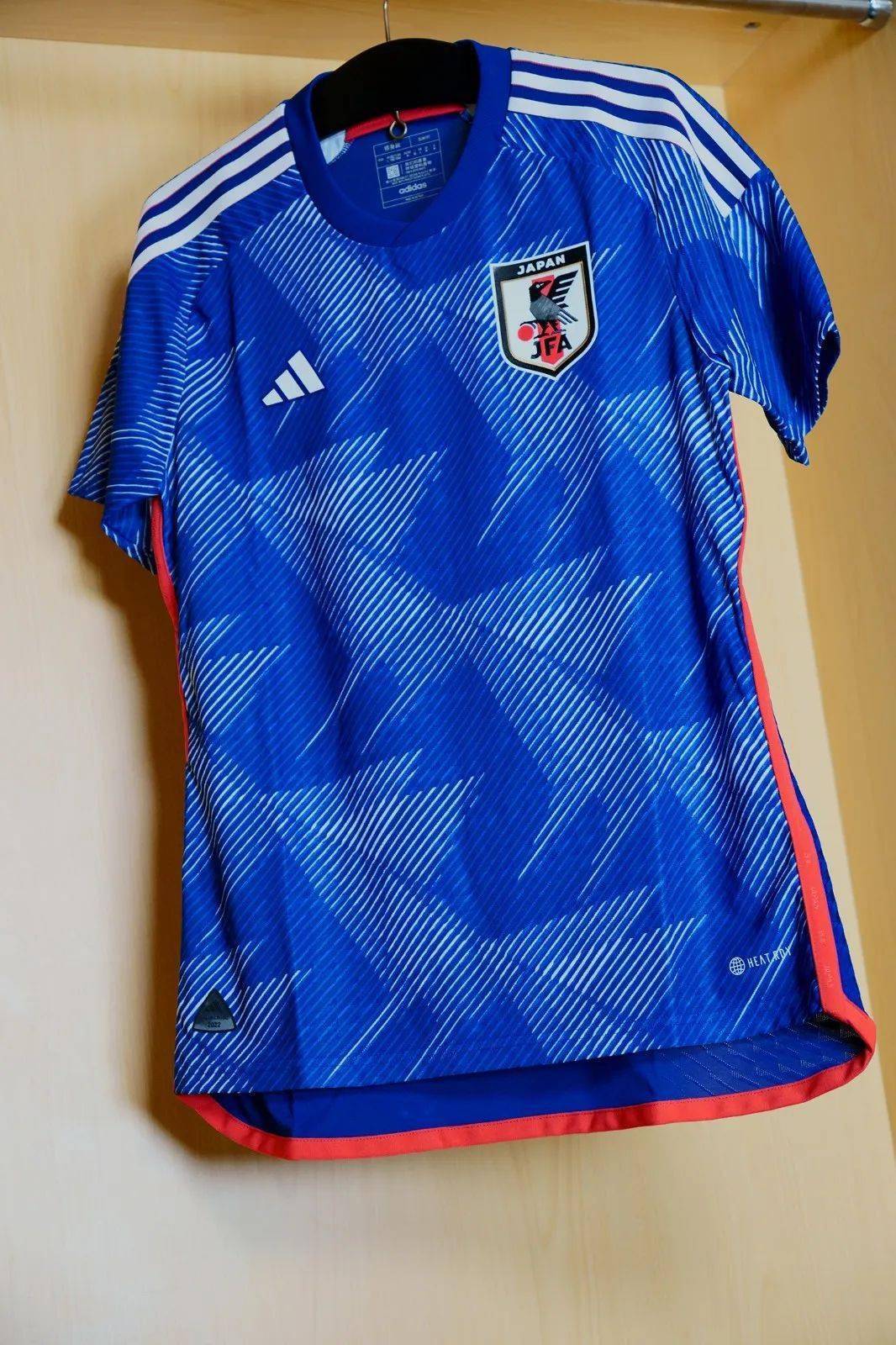 即将飞舞在卡塔尔的"纸鹤"_日本国家队_球衣_世界杯