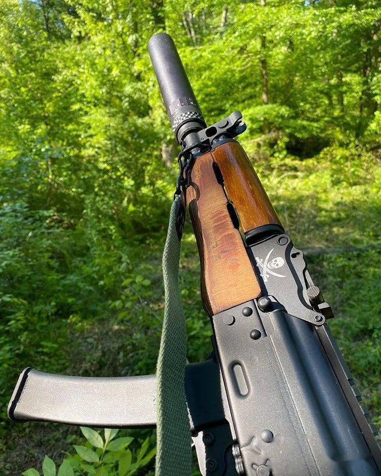 【小型武器库】美国某枪店老板的私人相册_火器_视频_战术