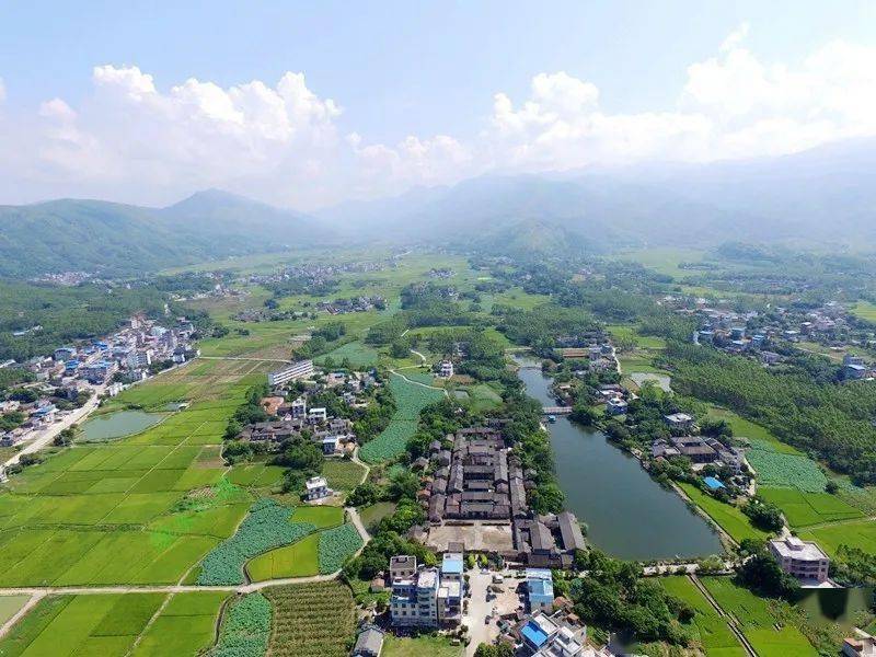 9月29,30,10月4,5,6号武宣将军第葵花 八仙天池休闲一日活动_刘炳