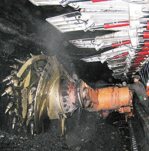 云南富源县矿难频发 投资商实名举报煤矿涉嫌多