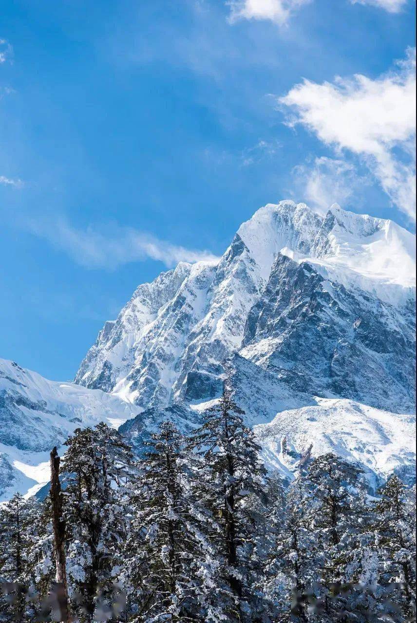 中国最美十大雪山图片