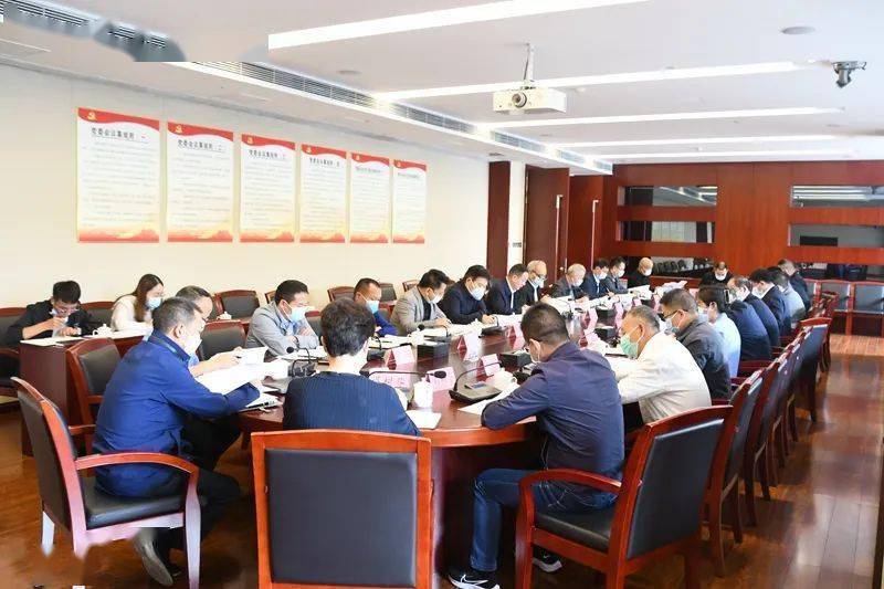 盘江煤电集团党委传达学习中央政治局会议精神_生产_工作_责任感
