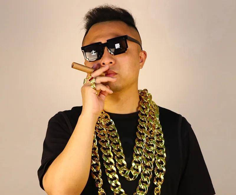 2016年,武汉男子绑架女儿威胁妻子,警方6小时破案获刑15天_程刚_王艳