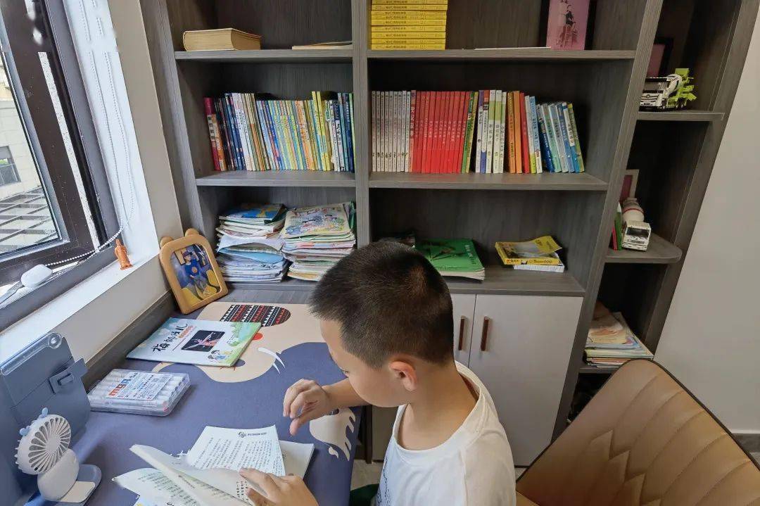 小學班主任寄語_三6追夢中隊閱讀分享會_實驗小學班班有讀活動