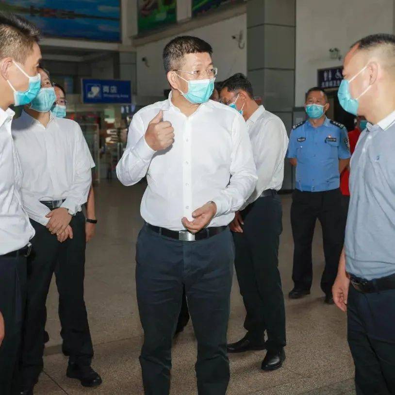 张正红强调:全力营造安全稳定、文明有序的社会环境,确保全市人民度过一个欢乐祥和的国庆假期_防控_工作时_疫情