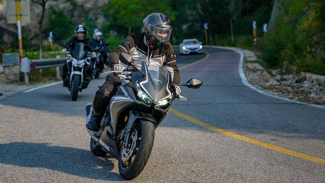 深度试驾本田cbr400r 优缺点明显 搜狐汽车 搜狐网