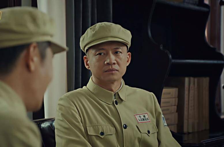 赵露思的演技虽然不被认可,但《胡同》里还是有很多实力派演员的