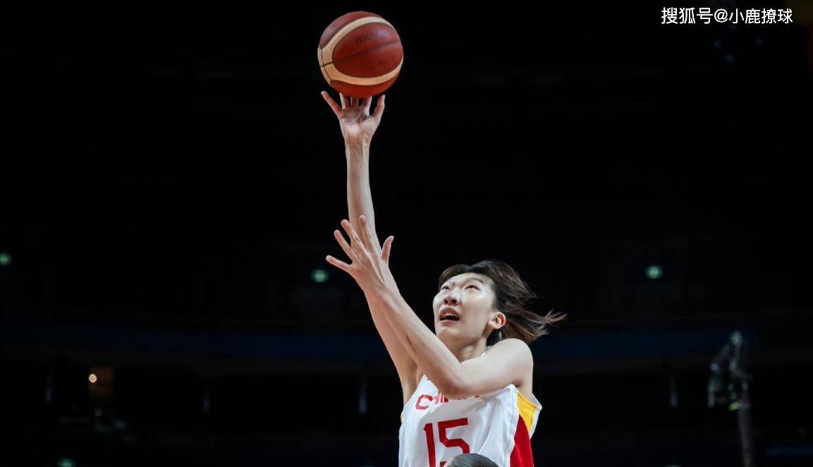 中国女篮首发不变!