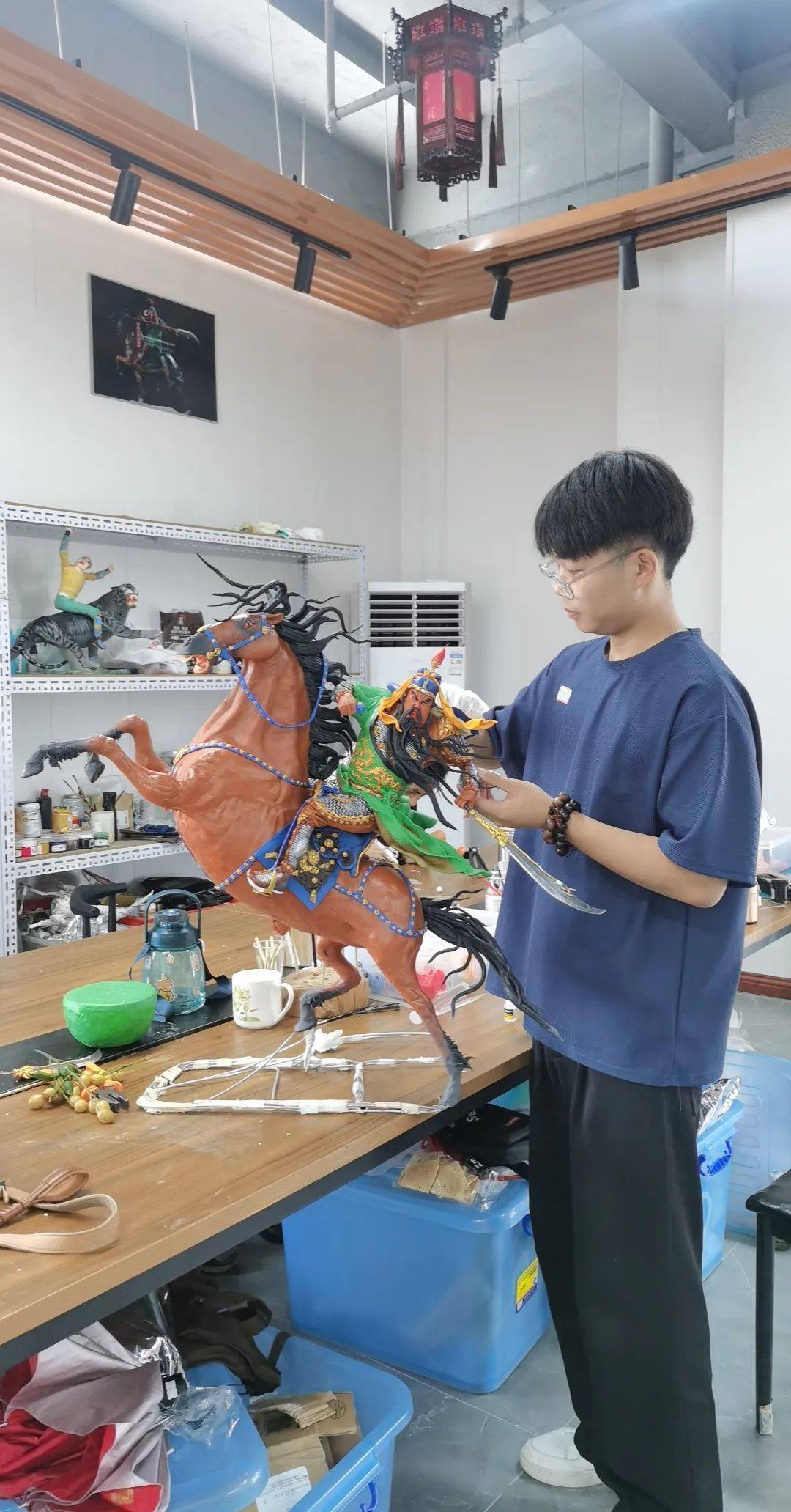 级非物质文化遗产传承人——"萧派面塑"的创始人萧占行老师取经学习