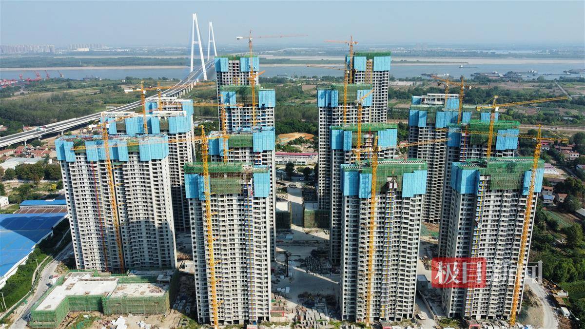 武汉青山最大还建房项目全面封顶_新集_施工_邻里