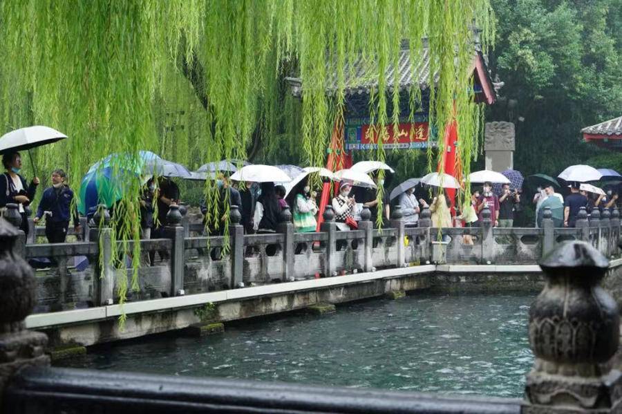 国庆假期首日，济南市25家景区共接待游客11.21万人次