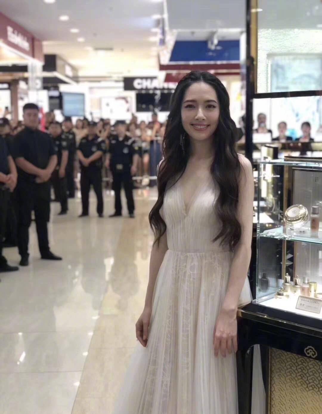 "小向太"郭碧婷快生啦!