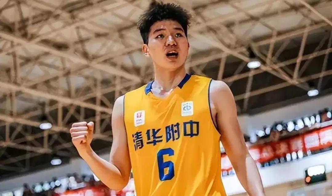 原总经理李宏庆被解职,团队投资者刘景源的儿子刘自清担任总经理.