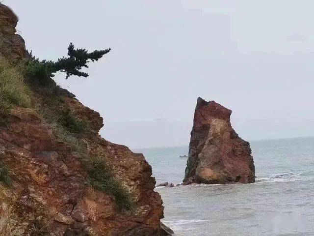 青岛地标景观之一“石老人”被风雨损毁 相关部门已确认