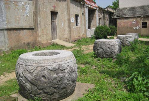 秀水村有一对石鼓，为何被称为“廉石”，它们的背后有传奇的故事