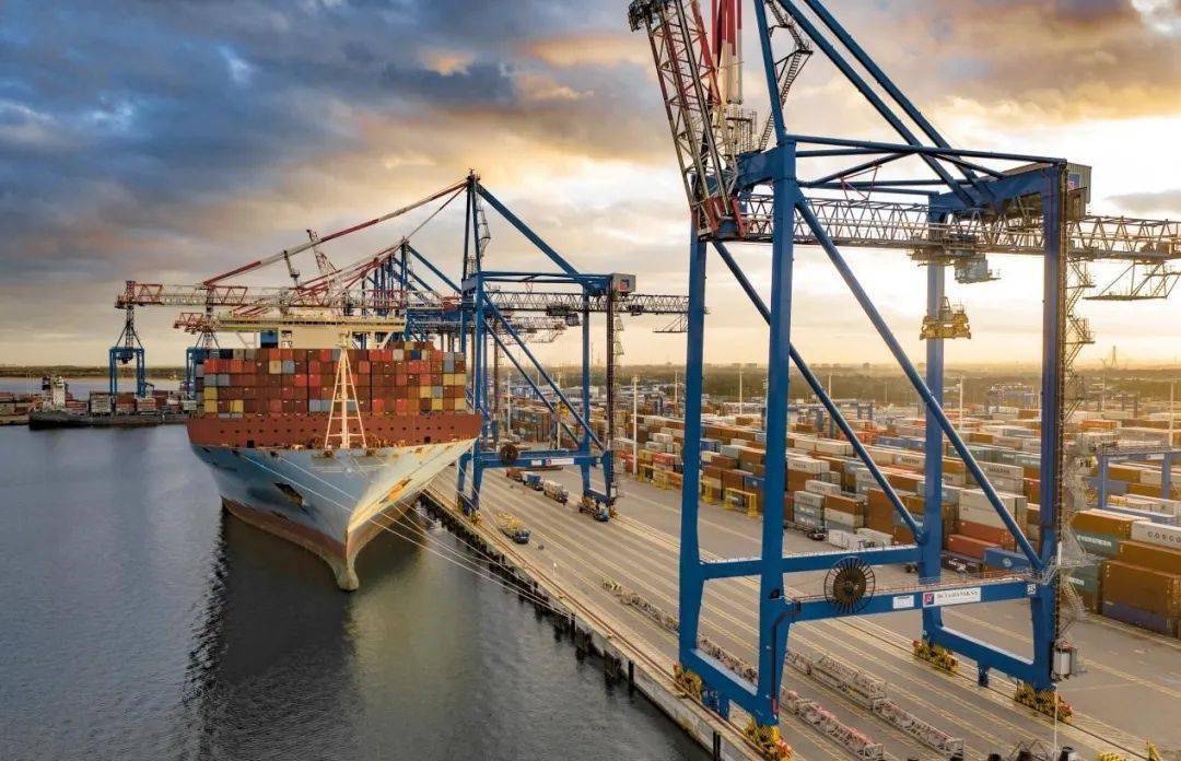 【专访】格但斯克港:乌克兰大宗商品运输新渠道 | 航运界_码头_港口