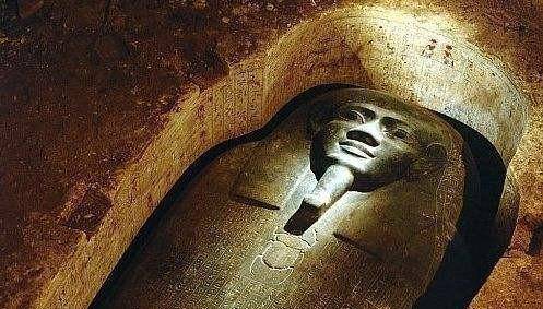 埃及金字塔真的是外星人建造的？4500年前神秘的日记证明了什么？
