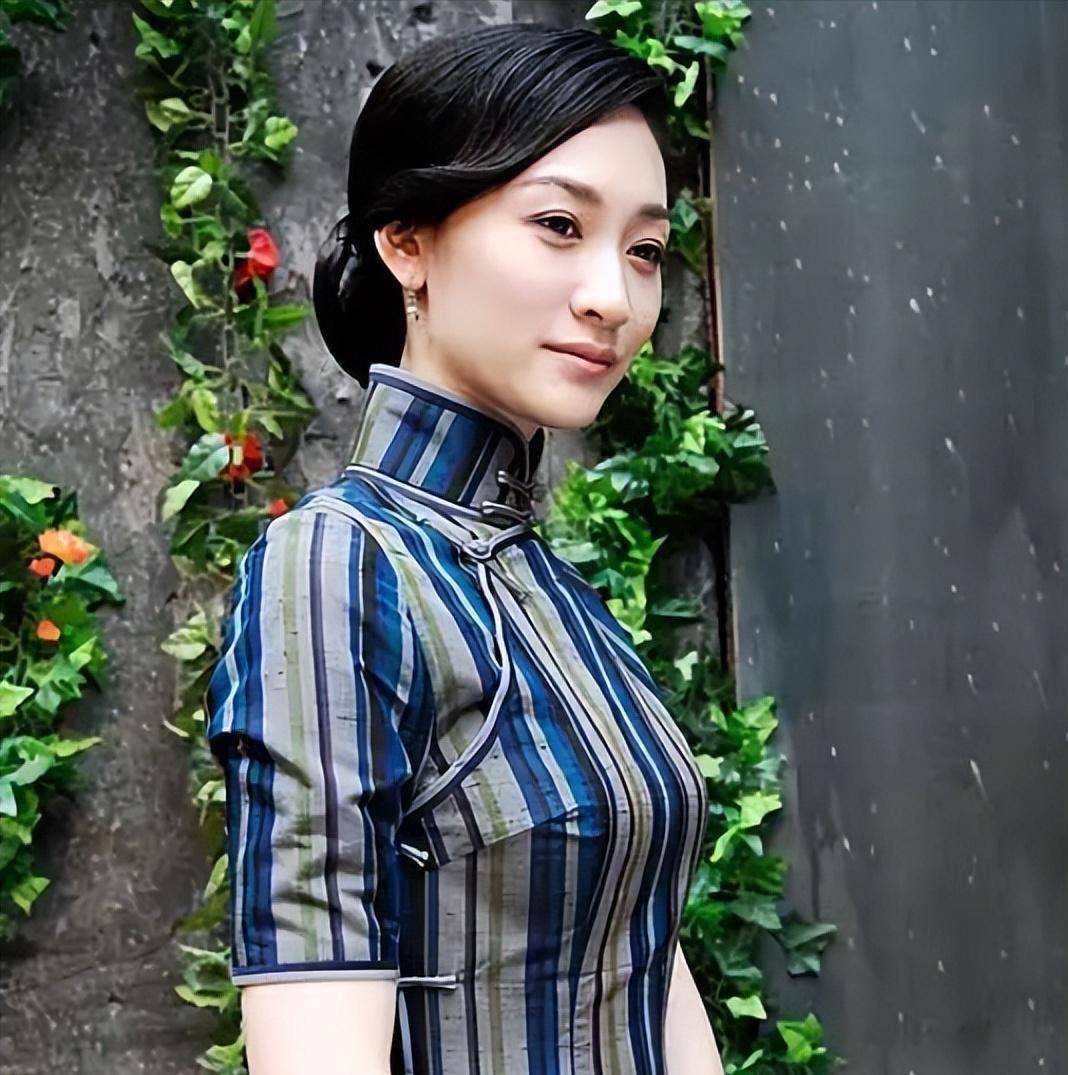 李小冉的故事(下):从小美到大,签约赵宝刚,开始了她演艺生涯_陈坤