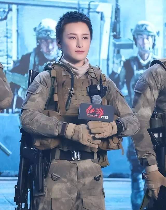 陆战之王女兵图片