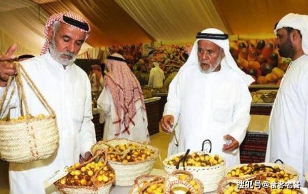 迪拜人最爱的零食，其实是水果，却被中国人嫌弃，老外：吃不起！