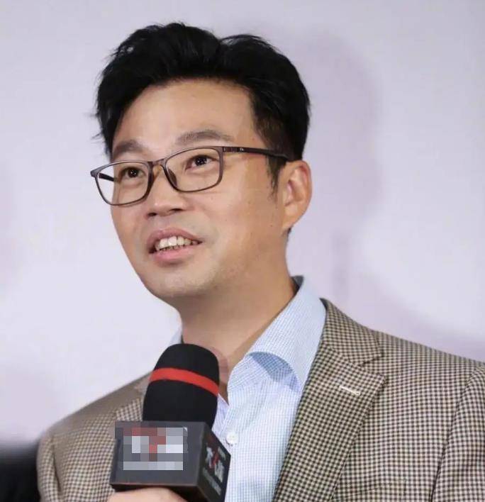 魏震:陪伴王迅吃苦耐劳换取离婚,而他病逝时,对方利用炒作成立_妻子