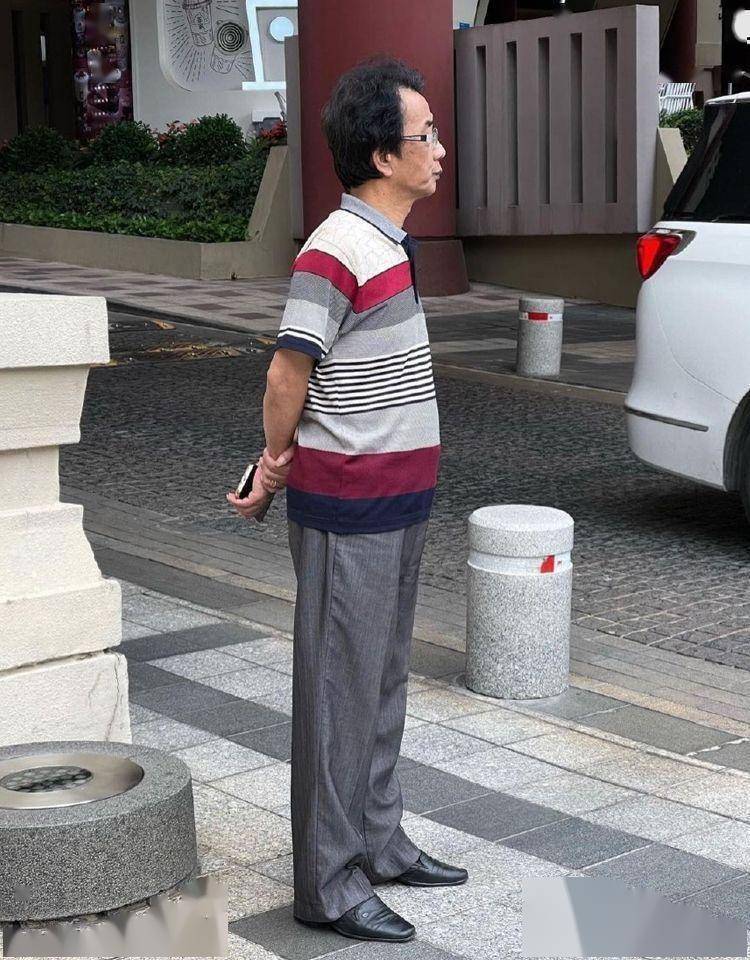 跟上海爷爷赶时髦,做个"酷老头"_年龄_时尚_风格