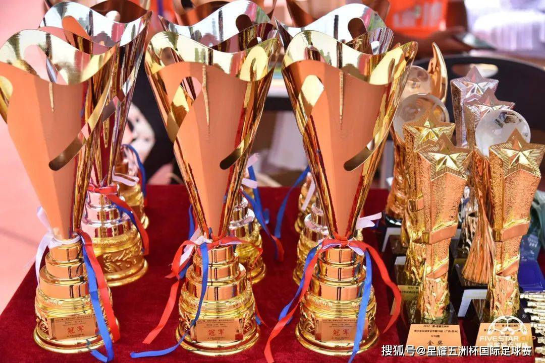 加盟交易与伤病潮影响联盟格局