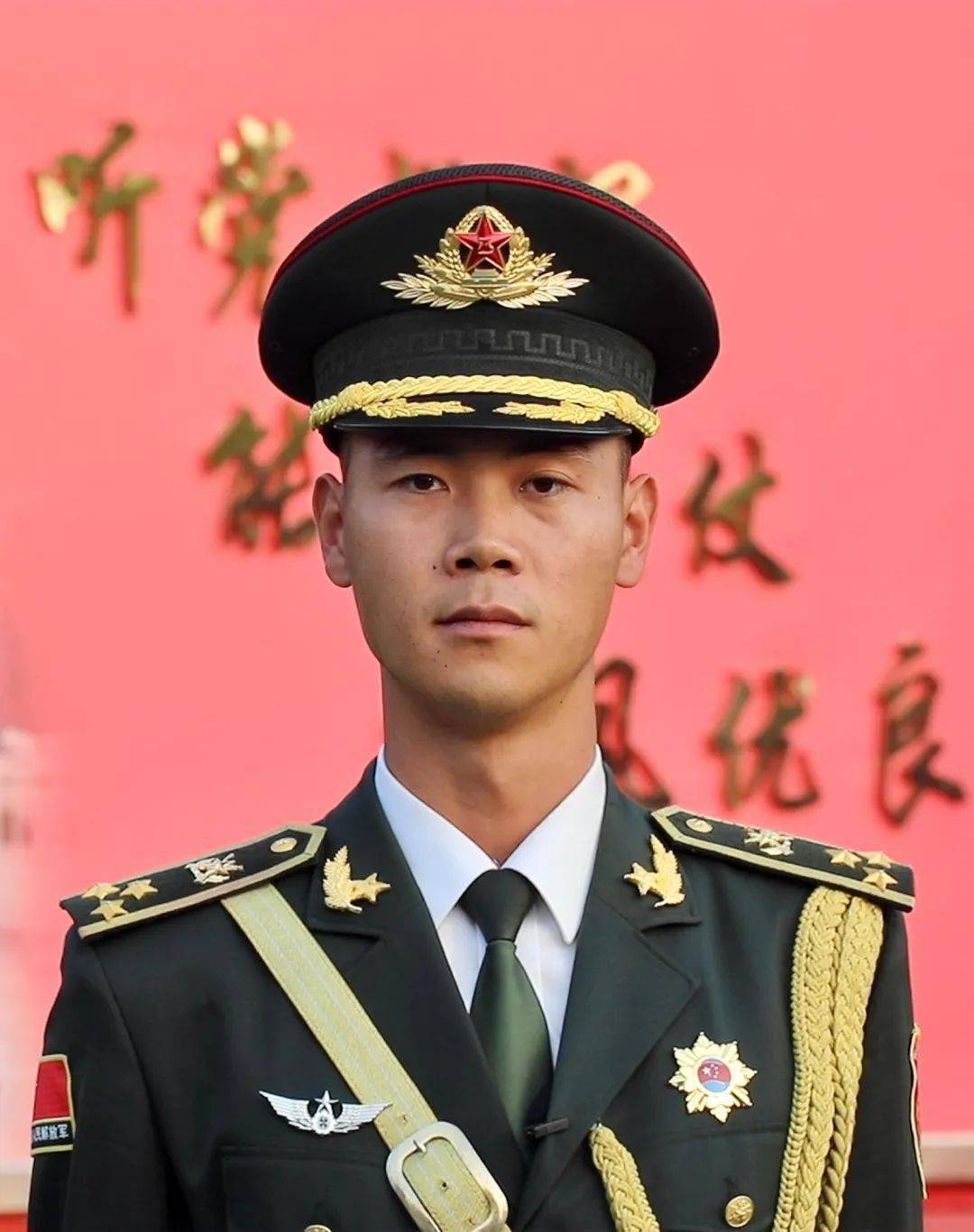 张威_国旗护卫队_训练