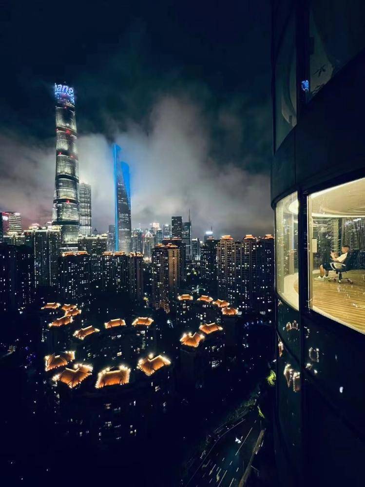 我在上海卖豪宅：中介年赚百万有点难 80后90后是买房主力