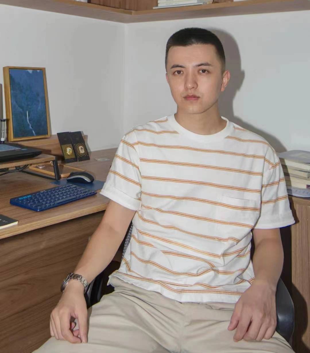 ���߽컪���������ҽ����񽱾��ǹ��꣬д�����ǹ�����