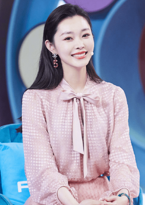 有种"焕然一新"叫宋轶整牙,看清她现在模样,才知道杨颖没说谎_明星