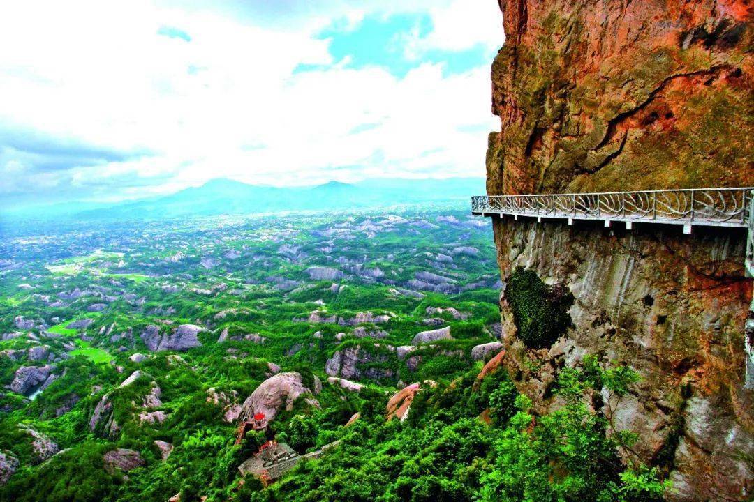 平江石牛寨景区介绍图片