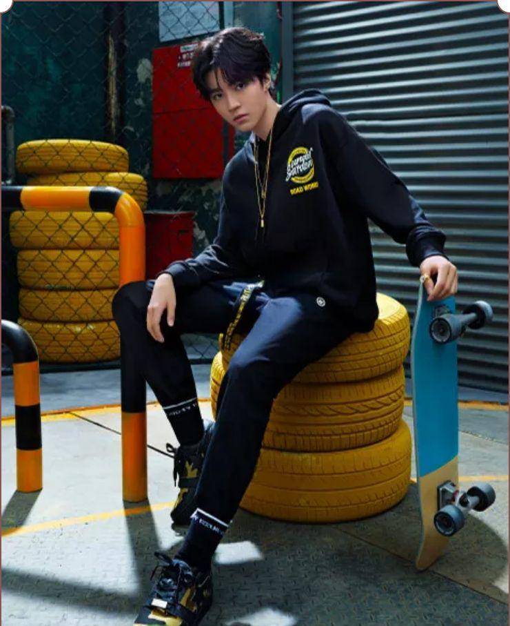 如果男生像王俊凯这样穿,气质休闲男友力飙升,分分钟拿下女神!