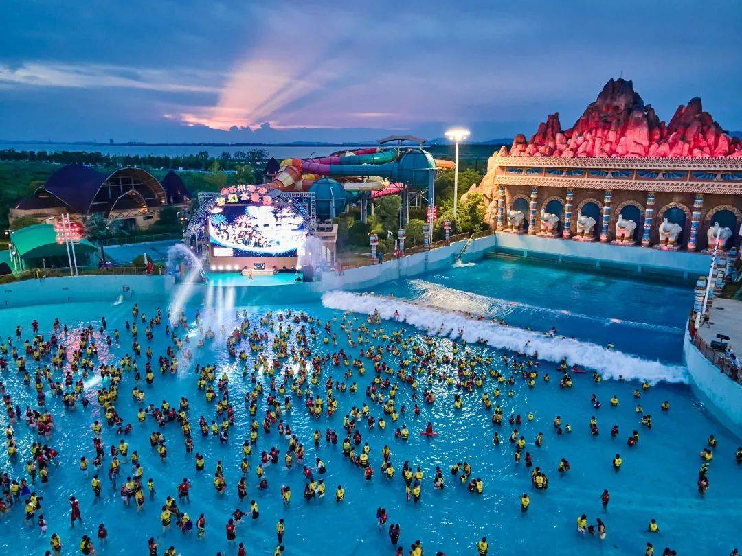 小红书,抖音等营销新模式_广告_活动_水上乐园