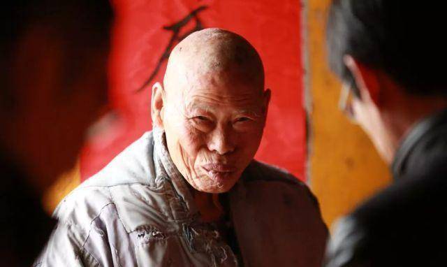当年割肉熬汤救病母,一双鞋穿40年的安徽老僧,如今怎么样了?