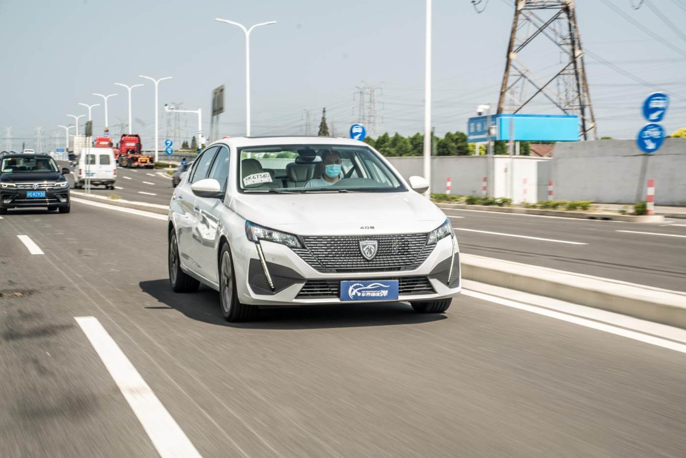 弹车评测:全新标致408,精准驾控之外更智能了,你会买吗?