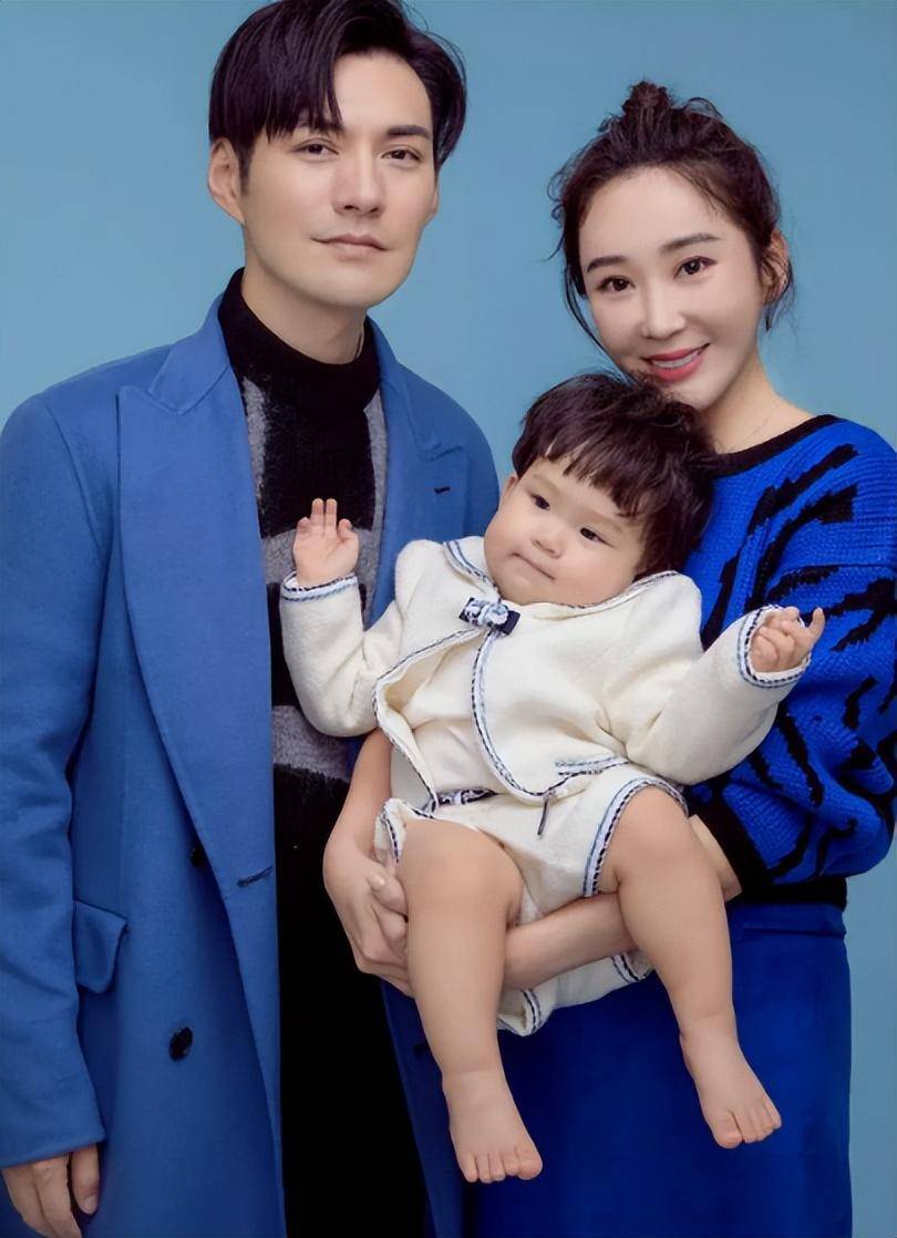 严屹宽骂老婆太物质,朱丹被指恋爱脑,当代女星的婚姻悲哀_杜若溪_丈夫