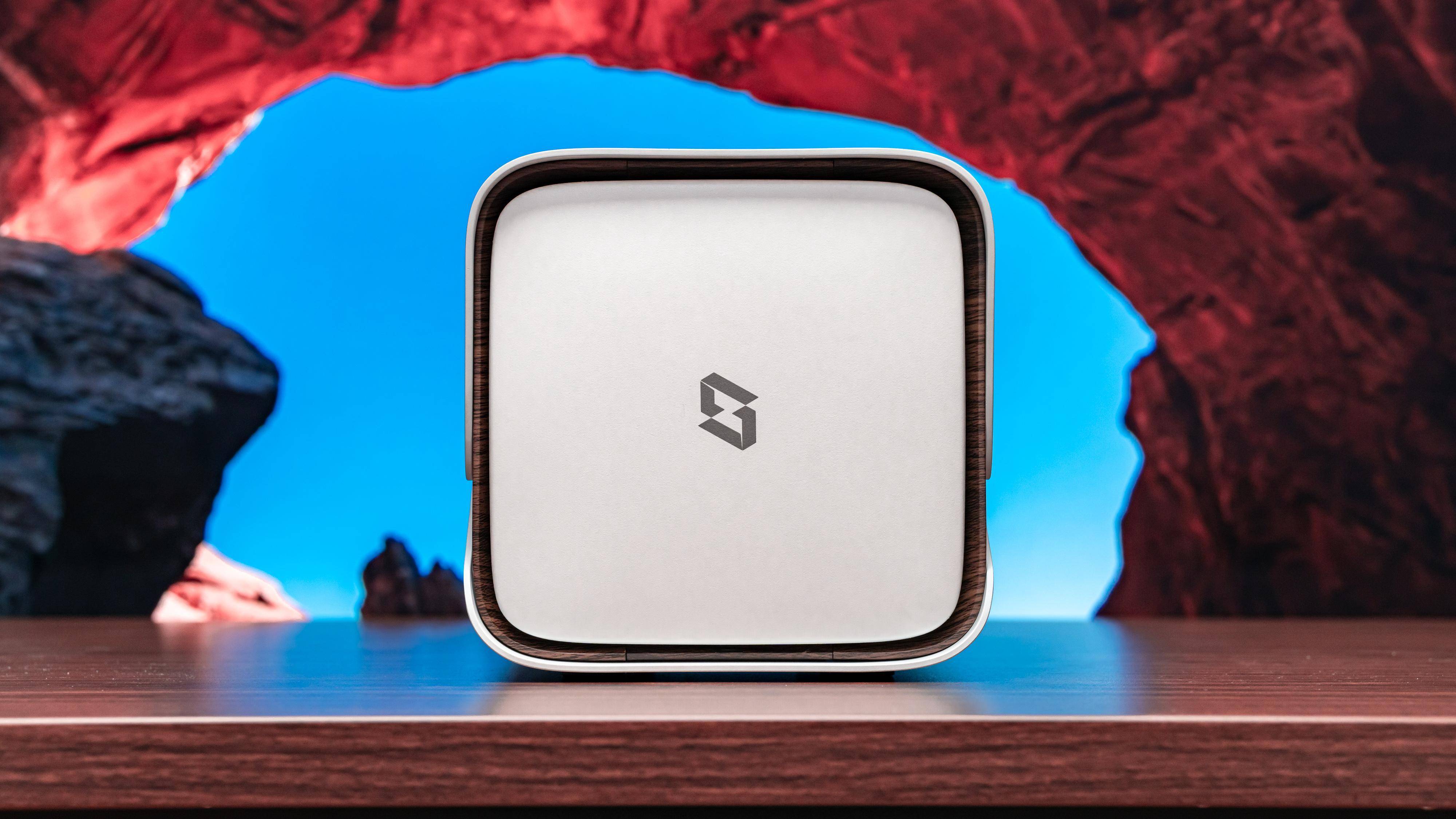 极空间 Z4S 体验：影视信息搜刮 + AI 相册管理 + 全局内网穿透