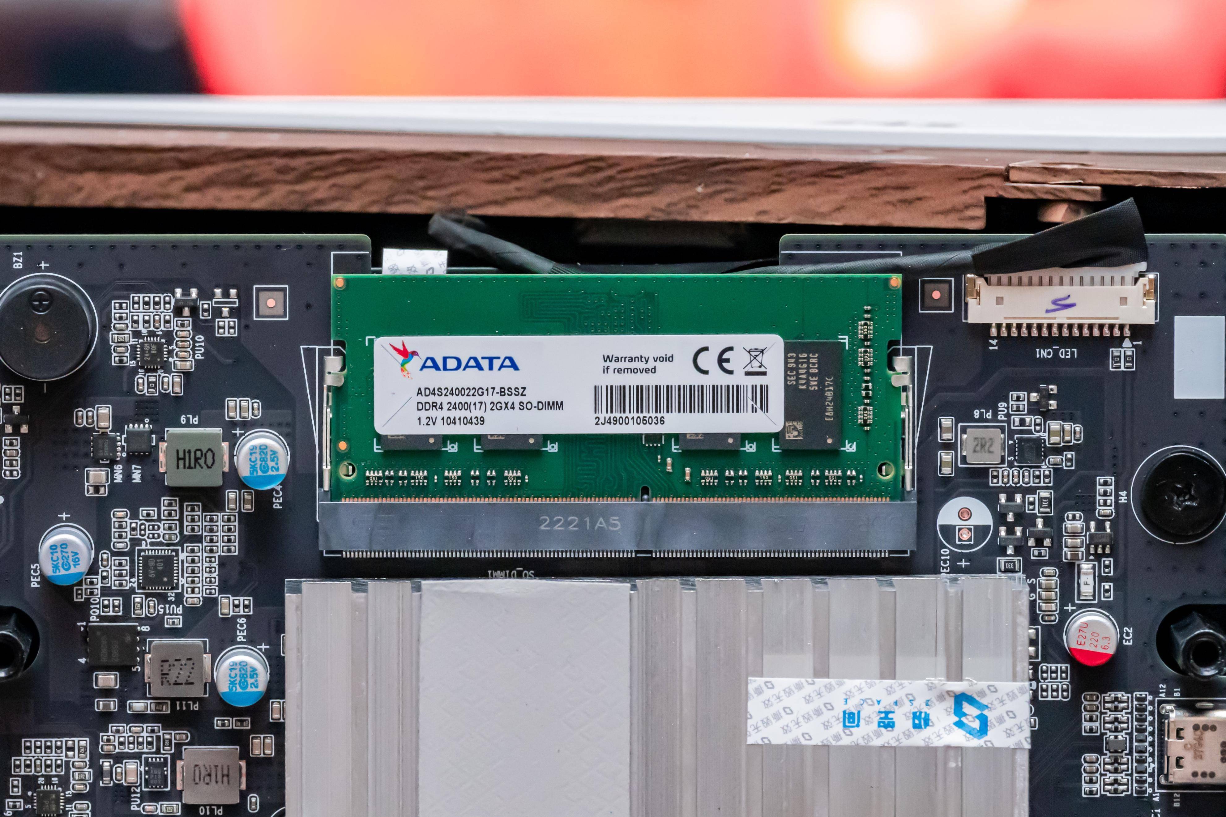 极空间 Z4S 体验：影视信息搜刮 + AI 相册管理 + 全局内网穿透